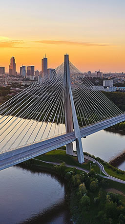 地理位置優(yōu)越，交通便利